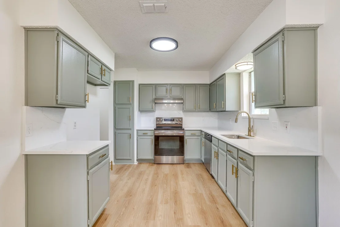 Photo of 912 Blue Ridge Drive