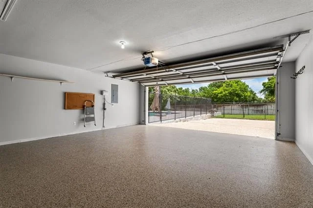 Photo of 1104 Western Ridge Drive
