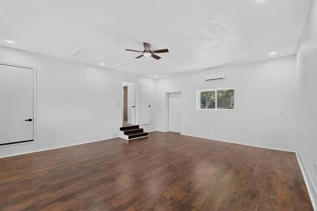 Photo of 550 Glen Oaks Boulevard