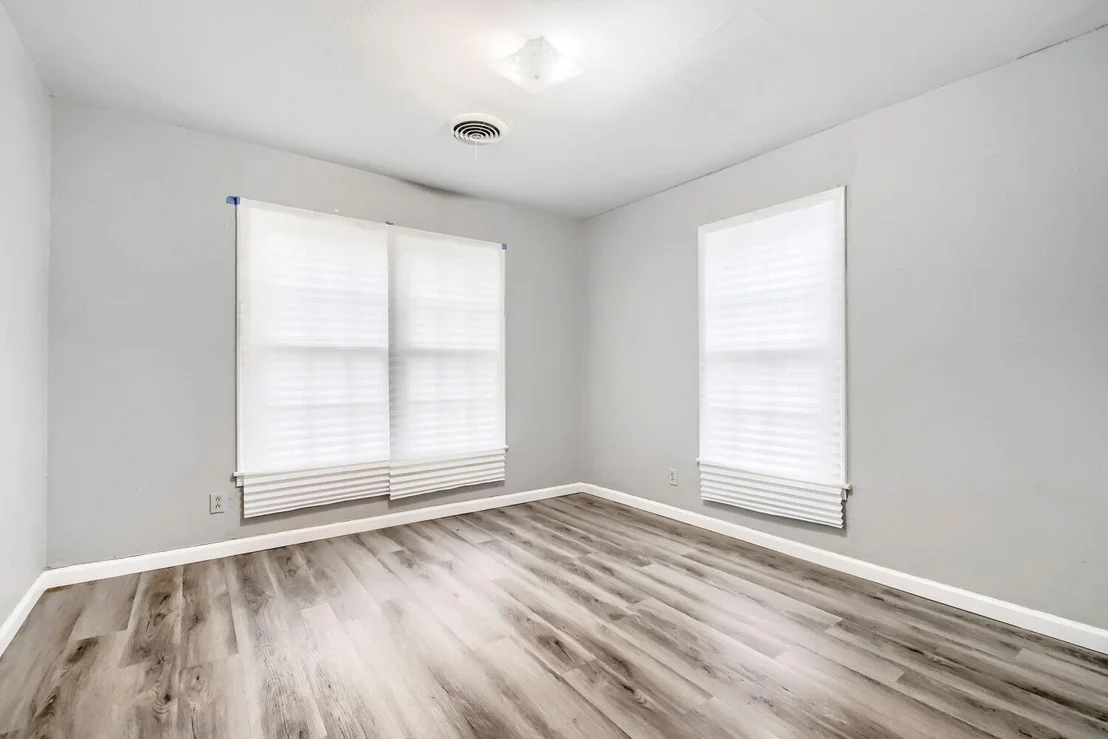 Photo of 1420 Bennett Drive