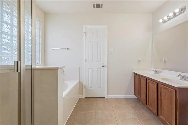 Photo of 224 Starlight Drive