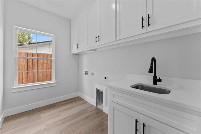 Photo of 3825 Williamsburg Drive