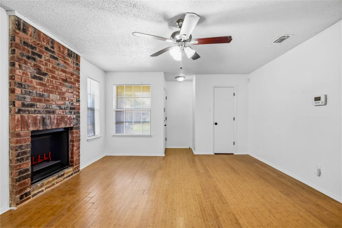 Photo of 2022 Minnie Drive