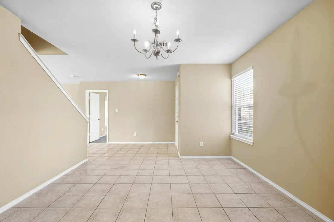 Photo of 1002 Chatham Lane