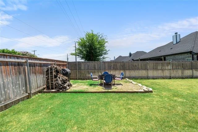 Photo of 932 Gallant Fox Road