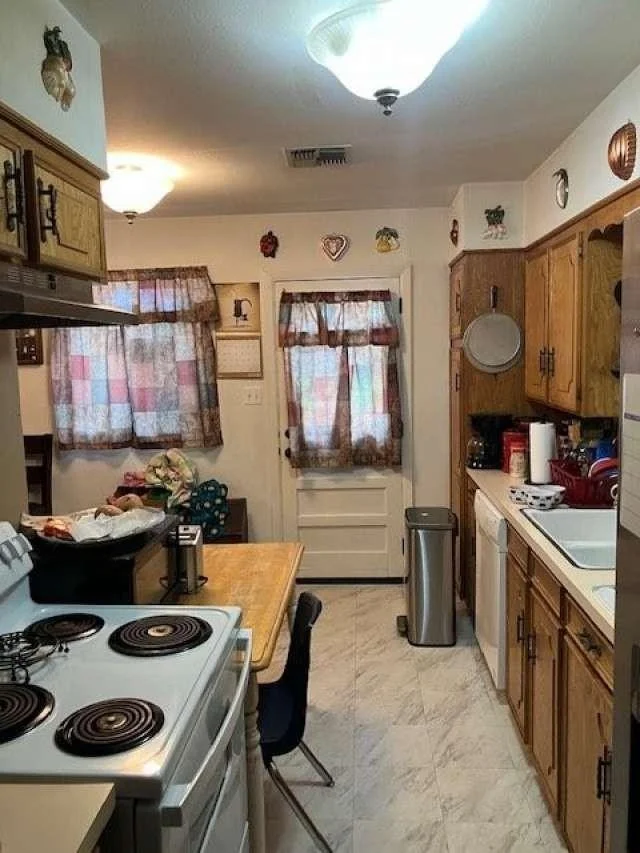 Photo of 2923 Eugene Street