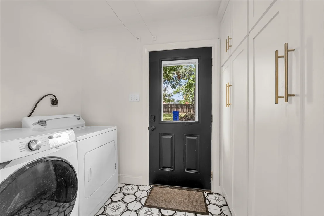 Photo of 2601 Columbus Avenue
