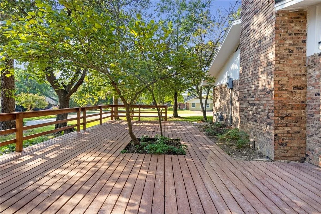 Photo of 303 Jane Lane