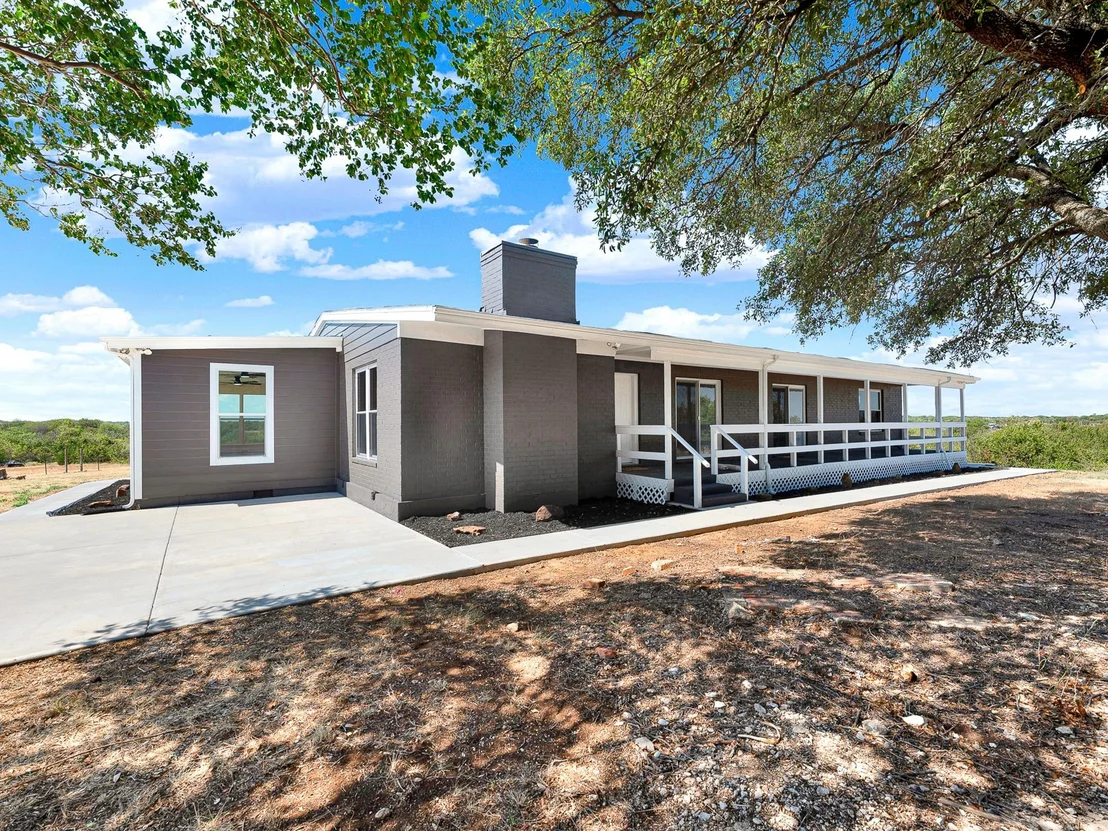 Photo of 8116 Whispering Meadows Road