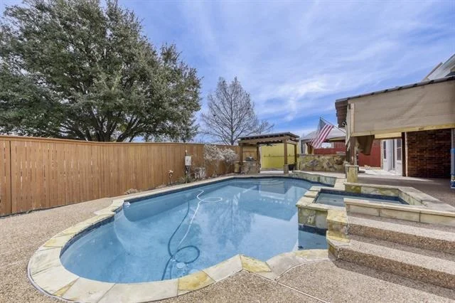 Photo of 300 Shady Timbers Lane