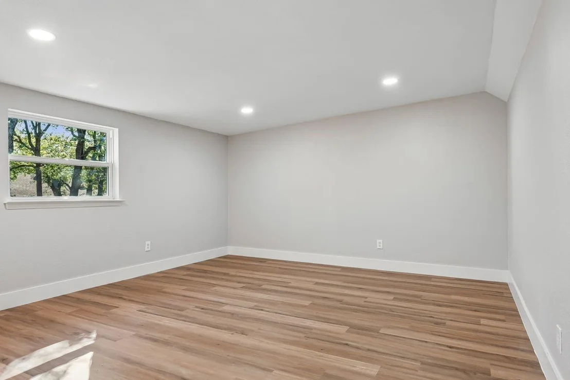 Photo of 2872 Hurstview Drive