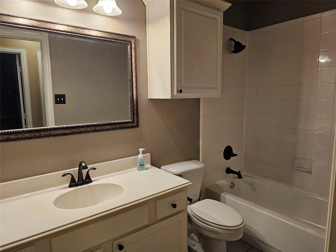 Photo of 2413 Kariba Lane