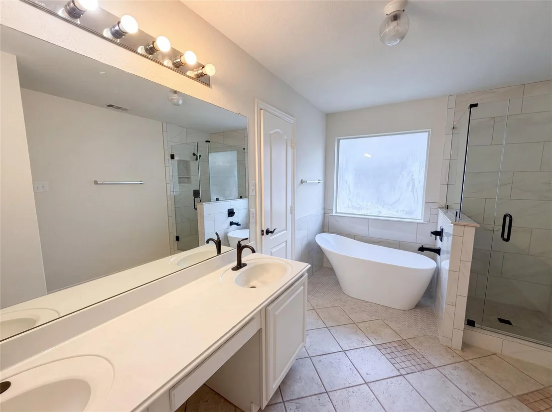 Photo of 525 Hidden Oak Lane