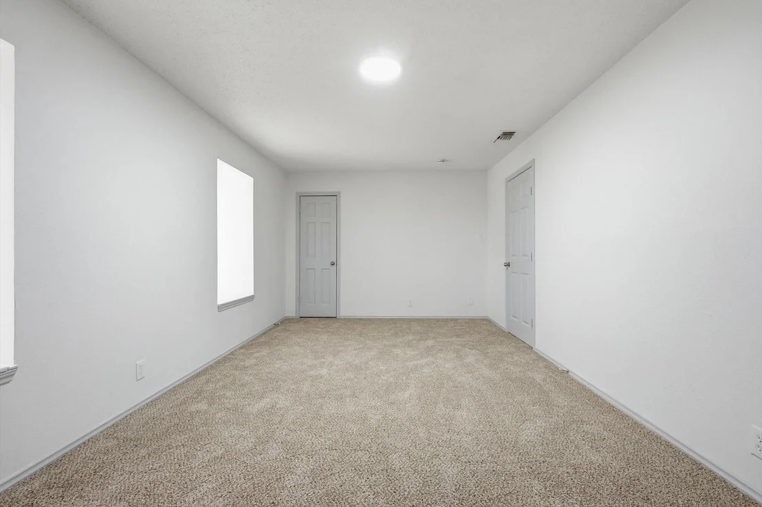 Photo of 300 Leighton Drive