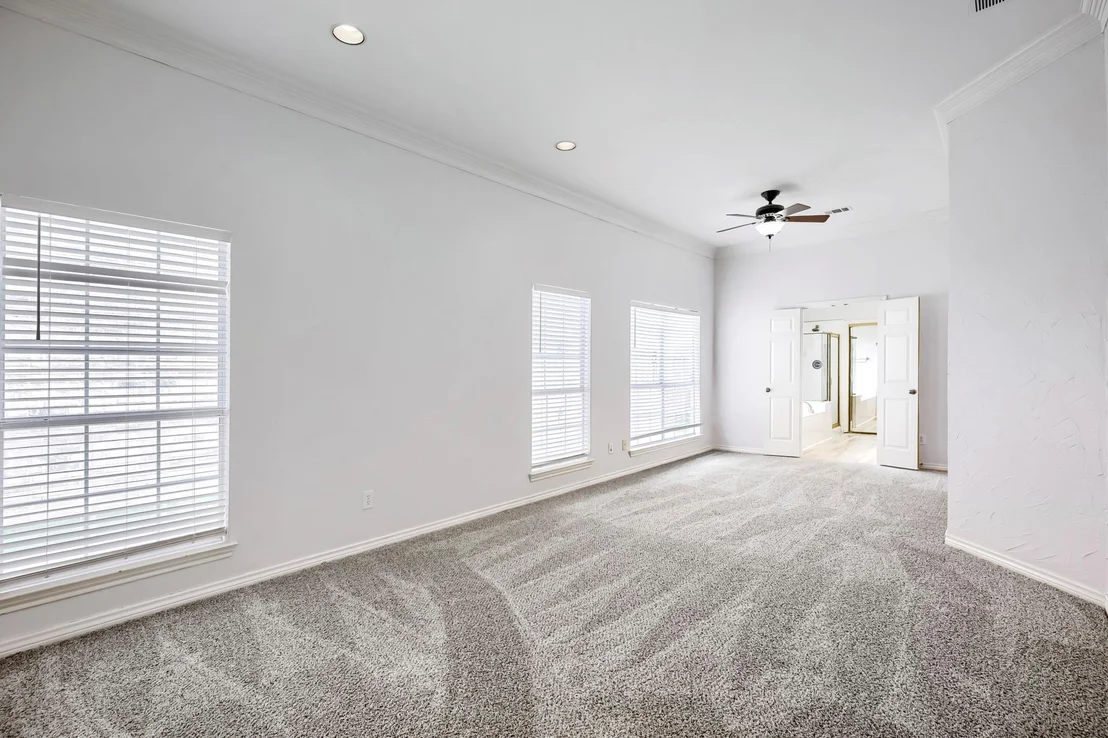 Photo of 8622 Forest Glen Drive