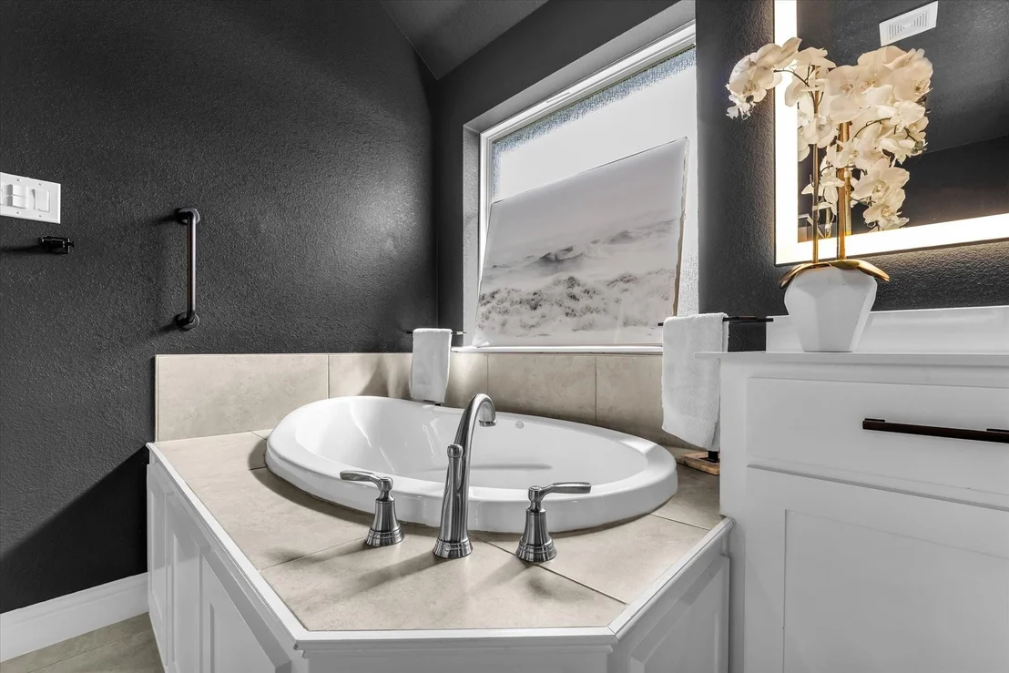 Photo of 1317 Ridgeview Drive