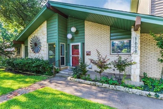 Photo of 1608 Freeman Court