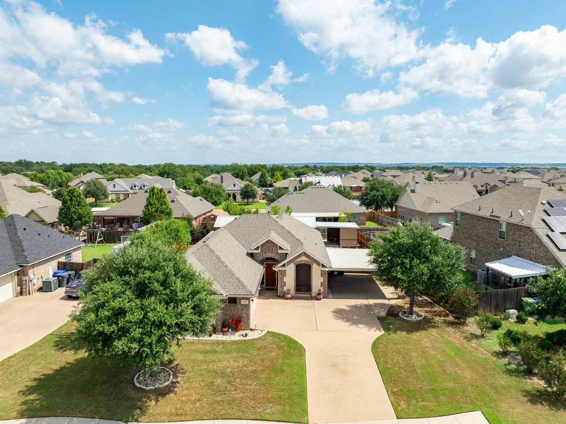 Photo of 219 Oak Meadow Trail