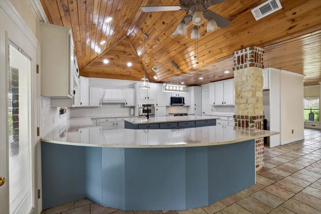 Photo of 6130 Peninsula Circle