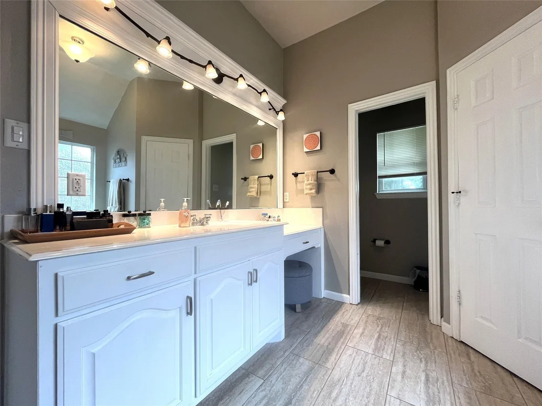 Photo of 106 Meadowlark Drive
