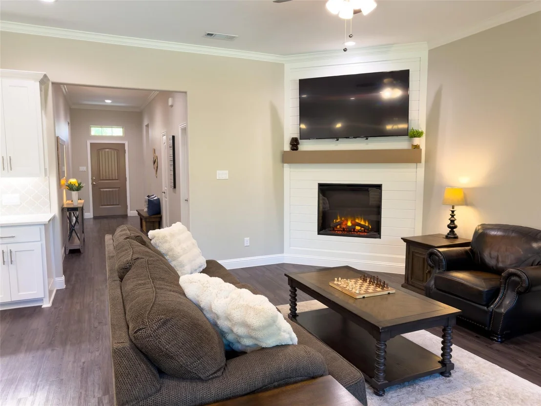 Photo of 214 Colt Drive