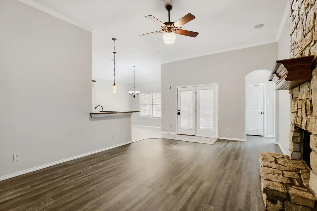 Photo of 1104 Irwin Drive