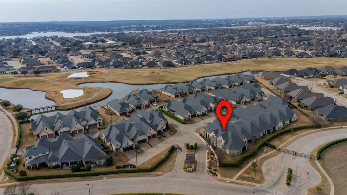 Photo of 2400 Vineyard Drive