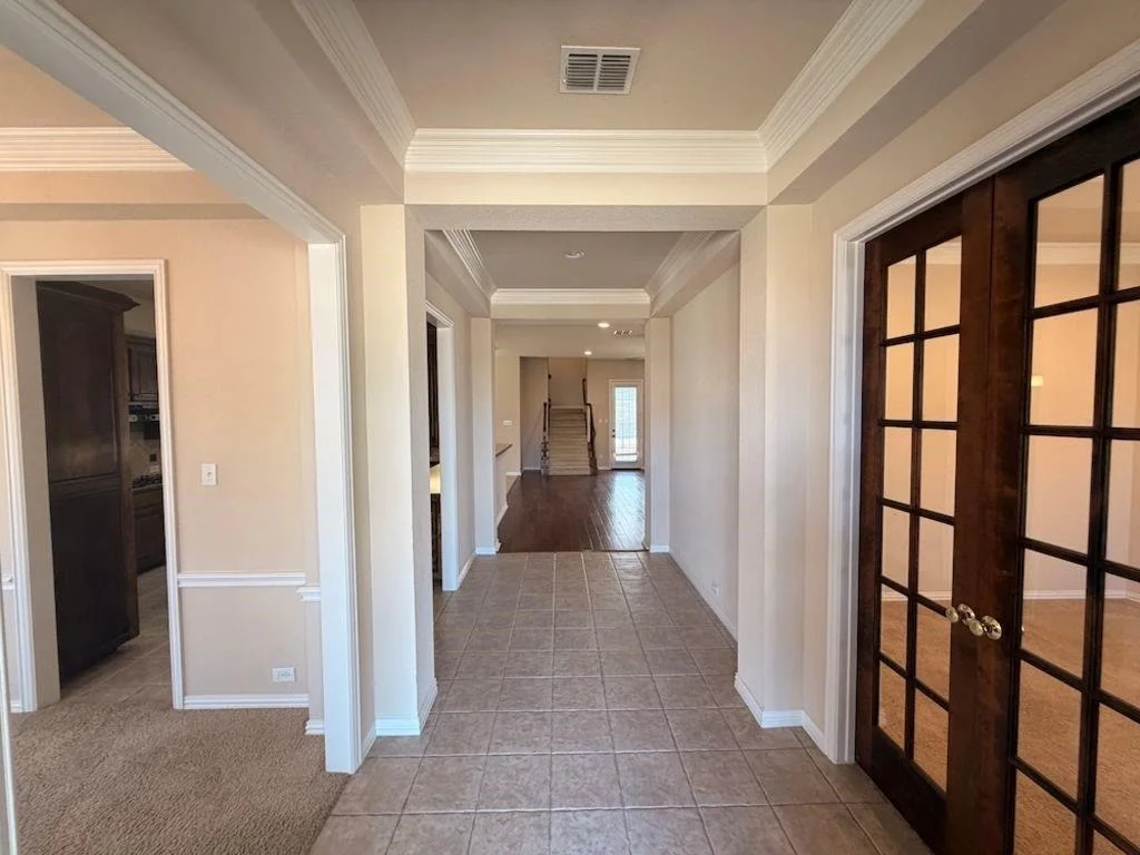 Photo of 2185 Clubview Drive