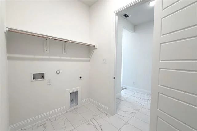 Photo of 817 Headwaters Drive
