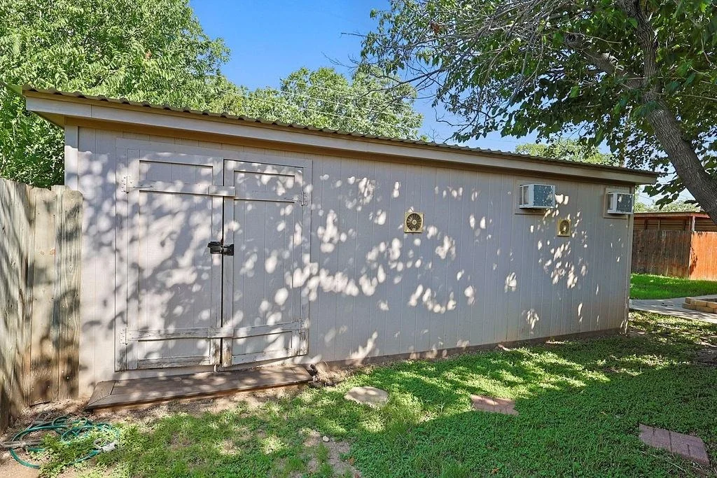 Photo of 3102 Ivanhoe Lane