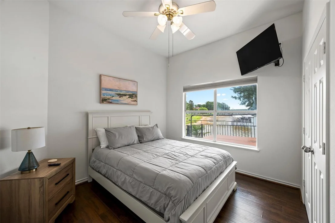 Photo of 211 Lake Front Drive