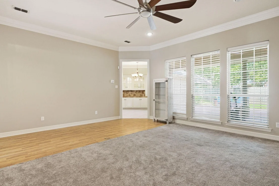 Photo of 4117 Hollow Oak Circle