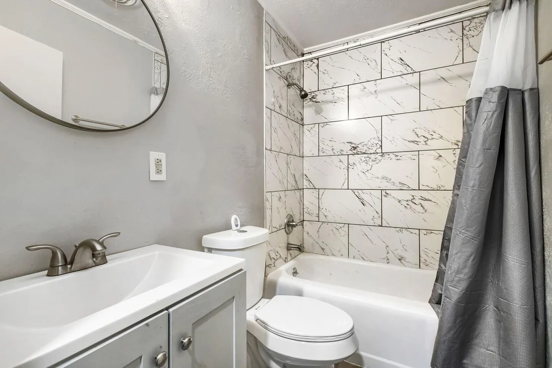 Photo of 1420 Bennett Drive