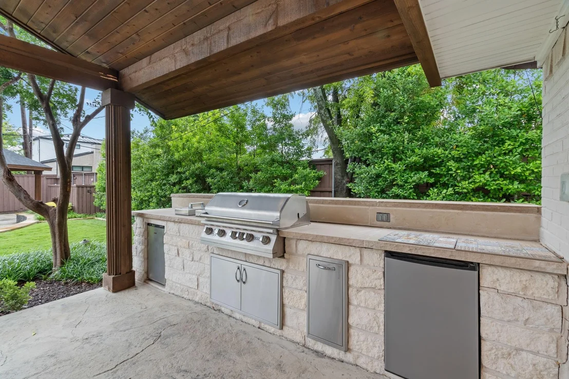 Photo of 4432 Willow Lane