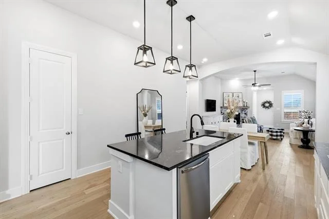 Photo of 8128 Legacy Trail