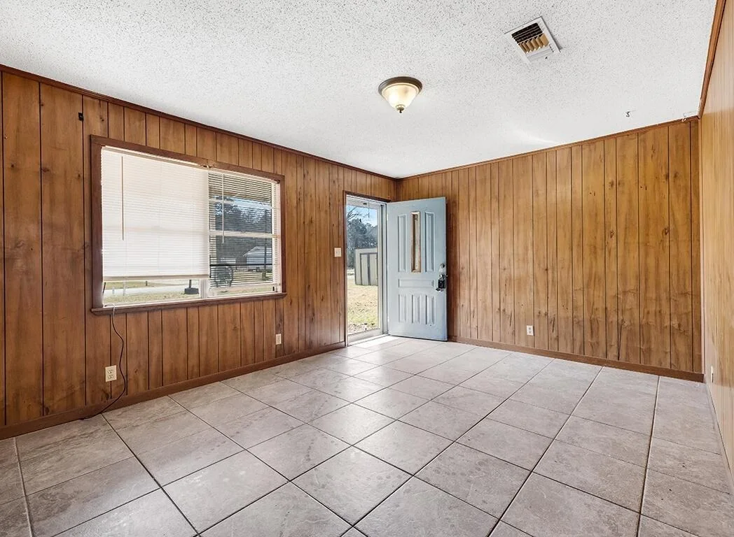 Photo of 187 Alan Street