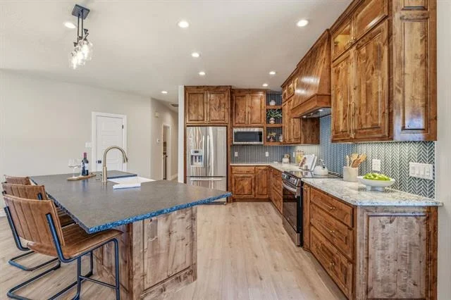 Photo of 2309 River Road