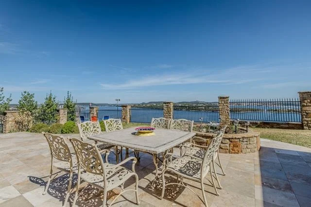 Photo of 140 Oyster Bay