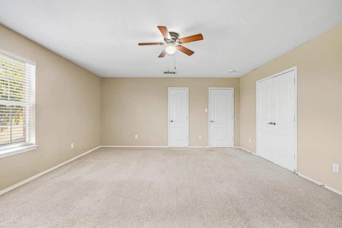 Photo of 1002 Chatham Lane