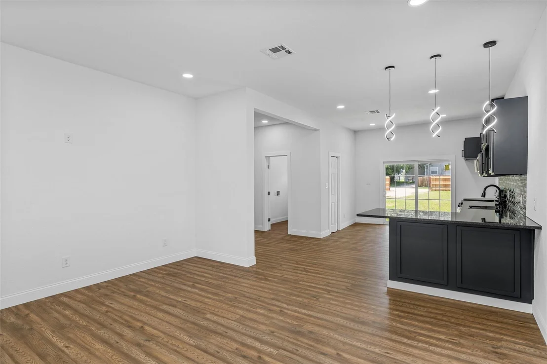 Photo of 2023 Bosque Boulevard