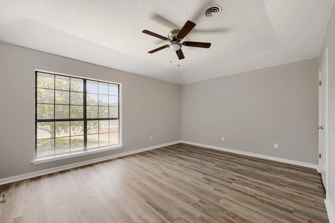 Photo of 2185 Jana Lane