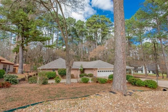 Photo of 1633 Brookhollow Drive