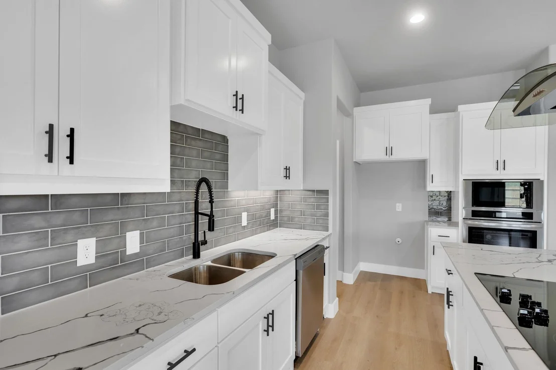 Photo of 350 E Lamar Street