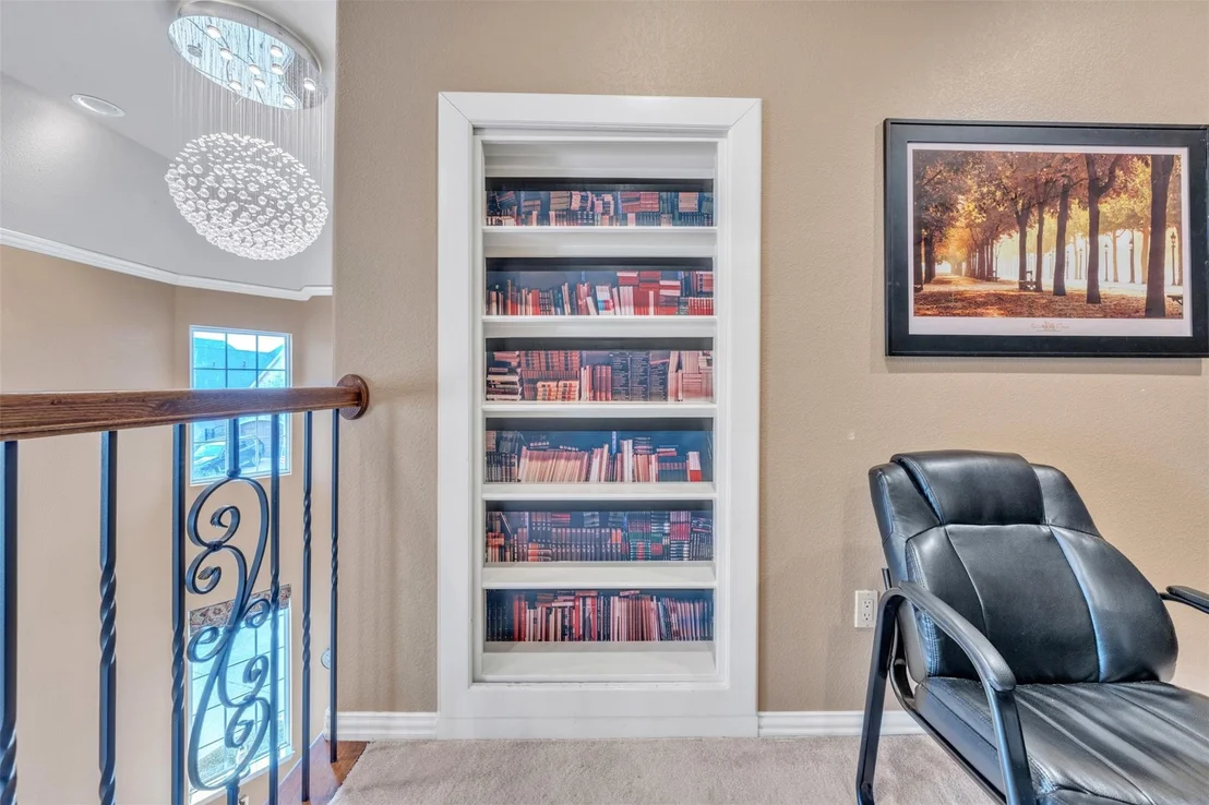 Photo of 2400 Vineyard Drive
