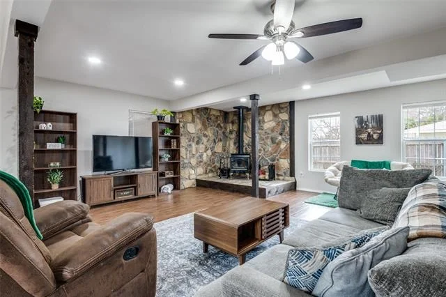 Photo of 861 Betty Drive
