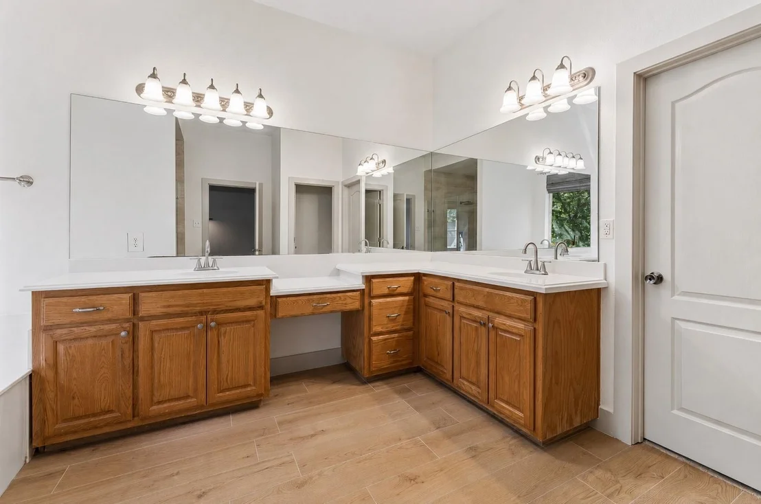 Photo of 3884 County Road 401