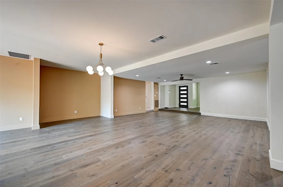 Photo of 3900 Pelham Road
