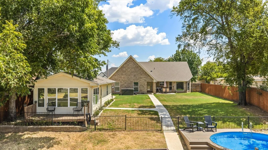 Photo of 4100 Apache Trail Court