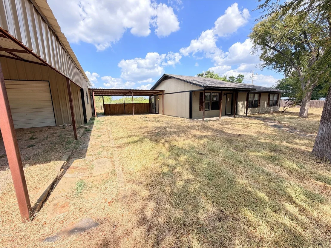 Photo of 1223 Yowell Road