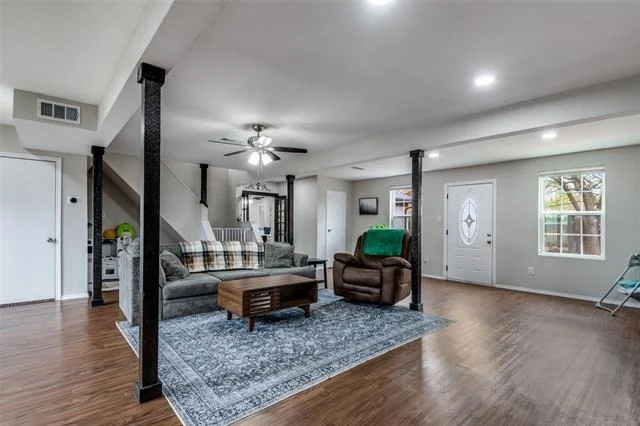 Photo of 861 Betty Drive